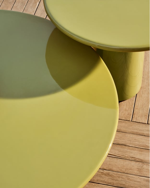 Green table detail