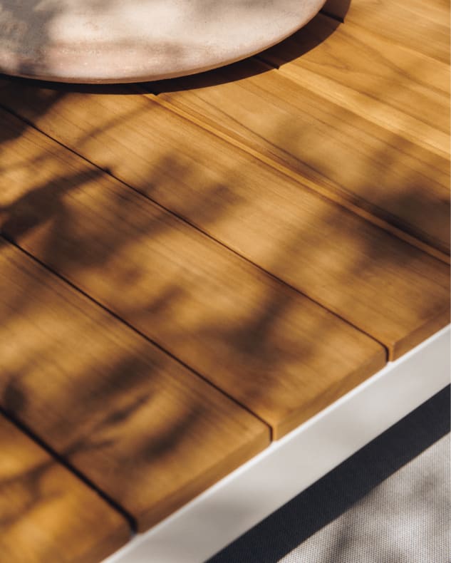 Detail Bona