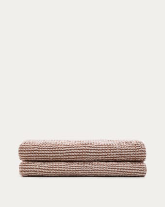 Blankets and throws